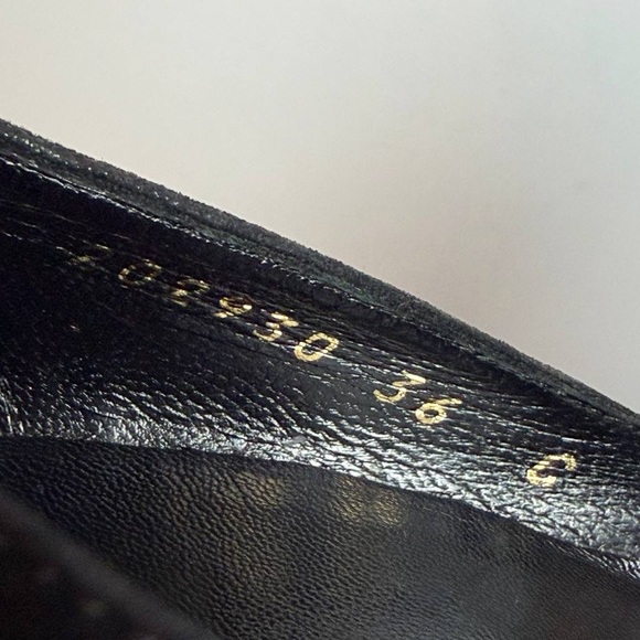 Gucci Black Suede Heels w Gold Metallic Inlay Size 36 - Picture 12 of 13